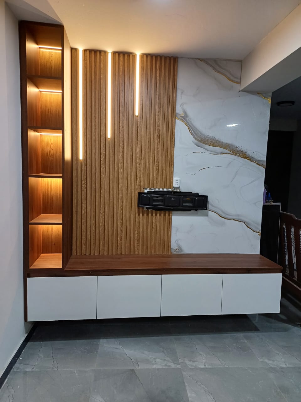 Centro de Entretenimiento con iluminación LED